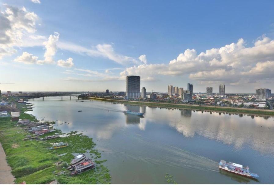 Soma Hotel Phnom Penh Exteriör bild